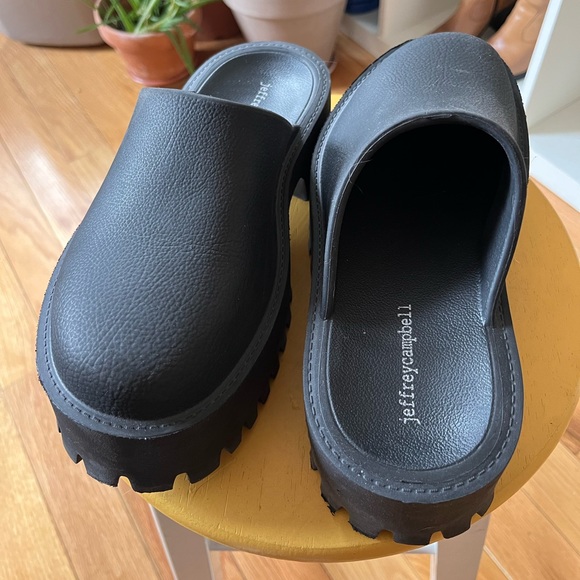 Jeffery Campbell slip on platform clogs - Picture 4 of 8